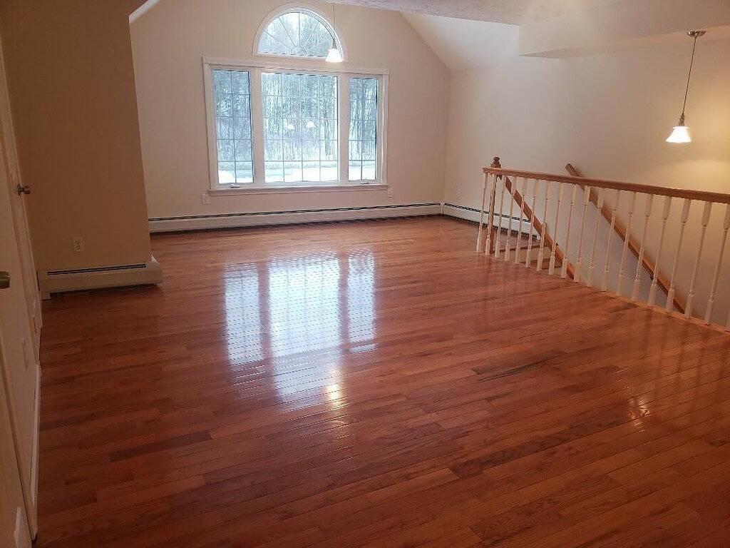 Jay River Front Three Bedroom. 2 miles to Jay Peak in Jay Peak