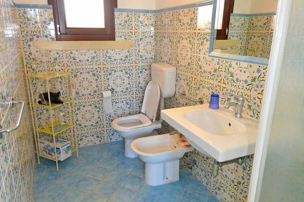 Luxury villa with large terrace overlooking the sea and a few steps from the sea in Marina di San Gregorio, Patù