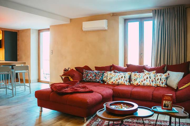 Casa de vacaciones para 6 personas, con jardín además de jacuzzi y balcón - 1