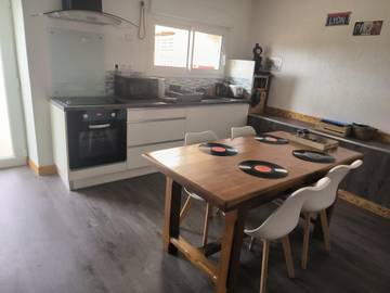 Appartement De Vacances pour 4 Personnes dans Région de Vienne, Isère, Photo 3
