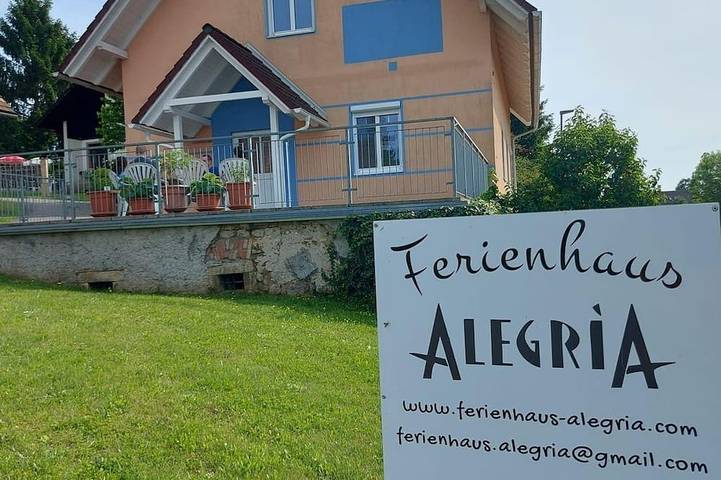Ferienhaus für 6 Personen, mit Terrasse und Garten