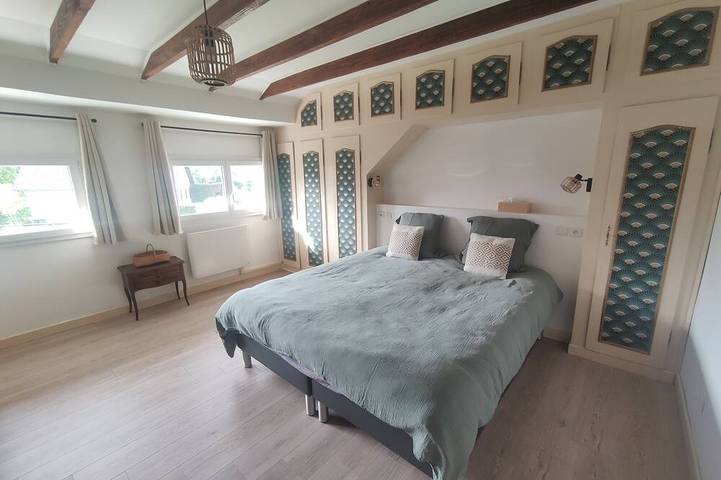 Location de vacances pour 11 personnes, avec terrasse et jardin, animaux acceptés à Lanobre - 4