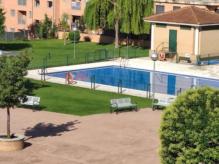 Appartement de vacances pour 6 personnes, avec piscine ainsi que vue et jardin - 1