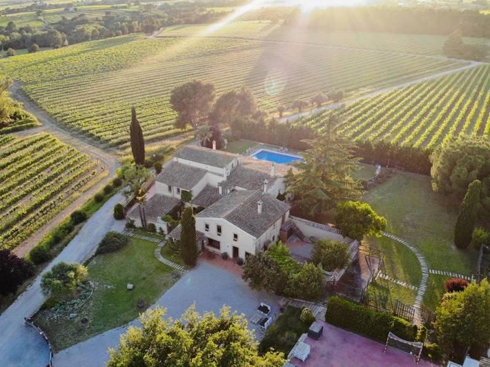 Casa rural para 4 personas, con Terraza y Jardín además de Piscina y Vistas en Viloví