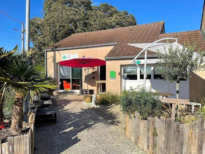 Parc de vacances pour 4 personnes à Sergines