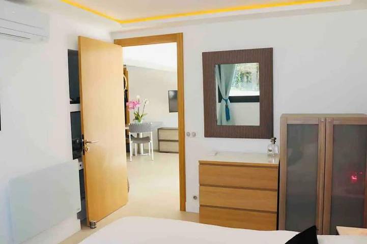 Location de vacances pour 6 personnes, avec jardin et terrasse à Sausset-les-Pins - 3