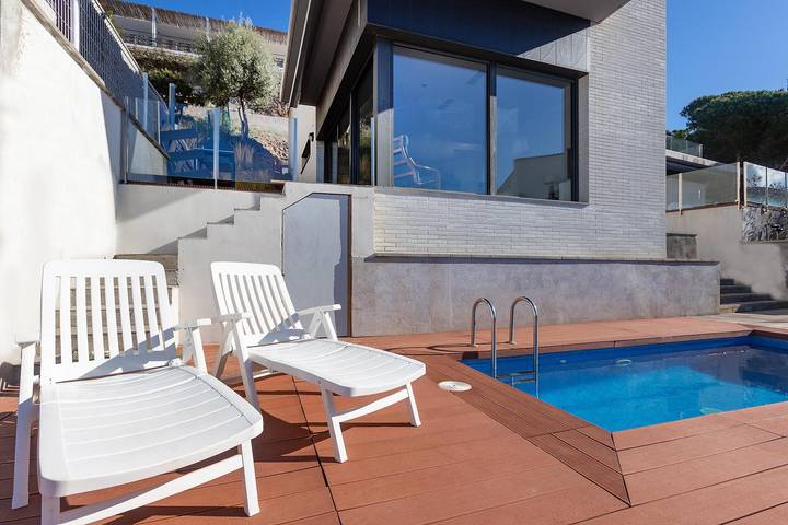 Villa für 6 Personen, mit Meerblick und Garten sowie Balkon in Roses - 3