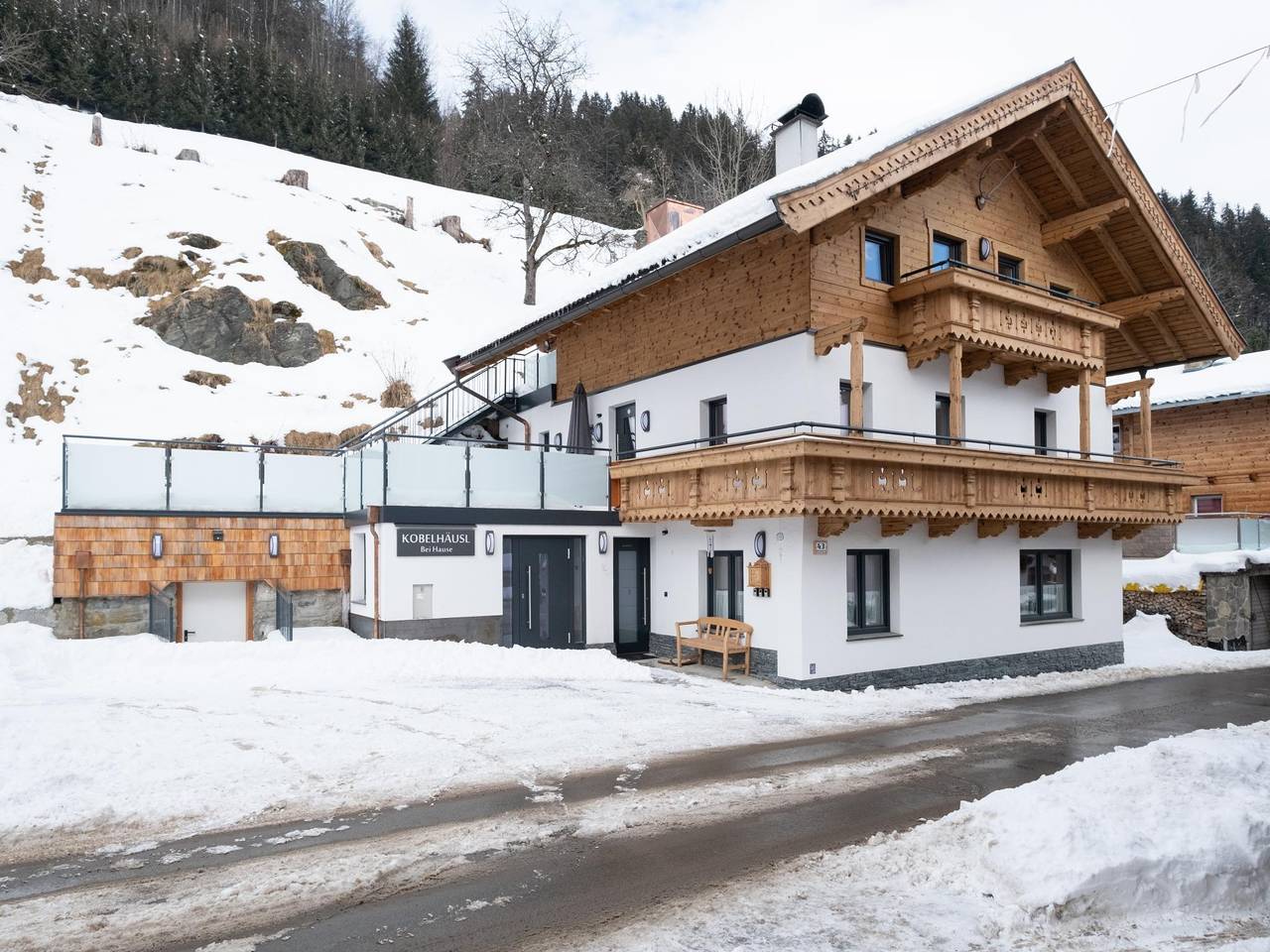 Apartamento inteiro, Spacious apartment with private terrace in Neukirchen am Grossvenediger, Alpes de Kitzbuhel