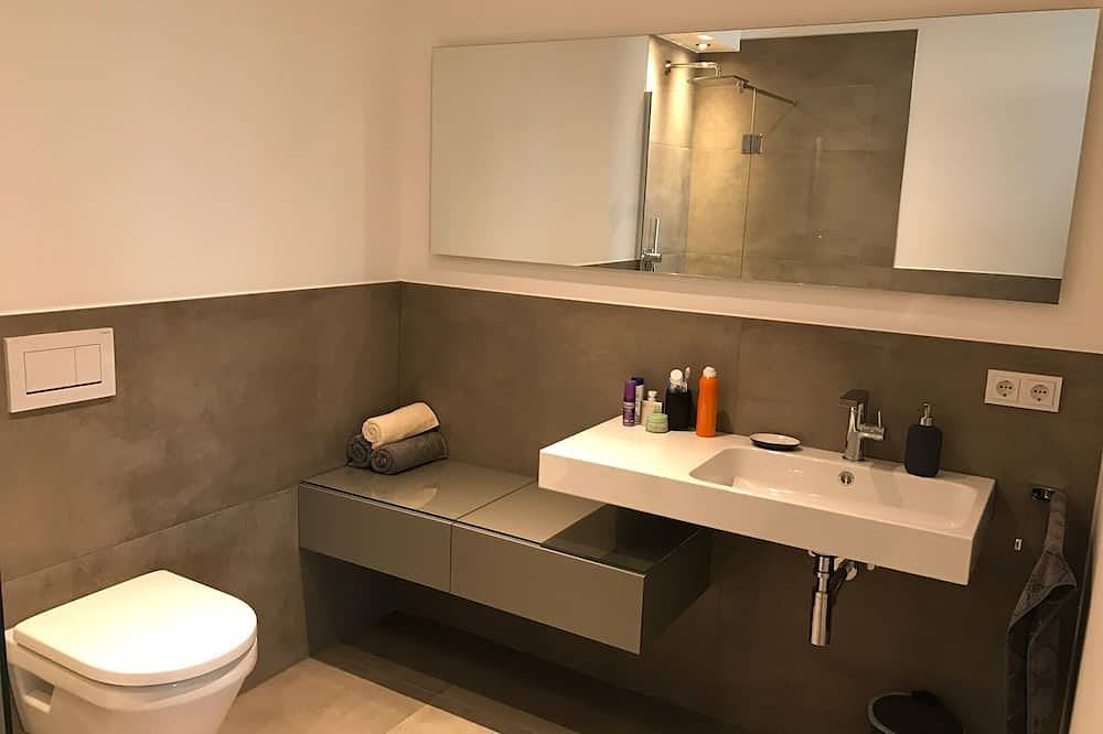 Ganze Wohnung, 5 ***** Wohnen über Lochau mit direktem Seeblick in Lochau, Bodensee-Vorarlberg