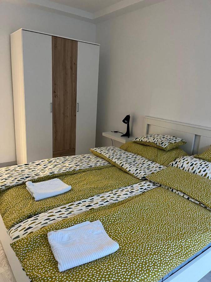 Ferienwohnung für 4 Personen, mit Balkon und Pool sowie Garten in Zamardi - 3