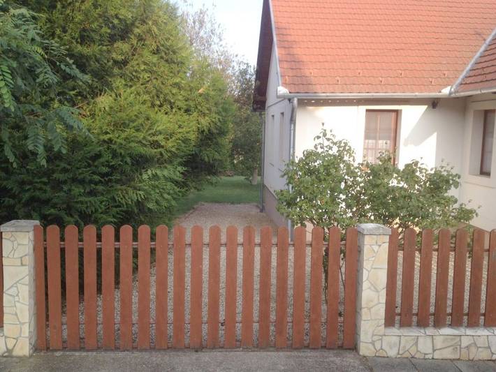 Location de vacances pour 6 personnes, avec piscine ainsi que jardin et jacuzzi à Szigliget - 4