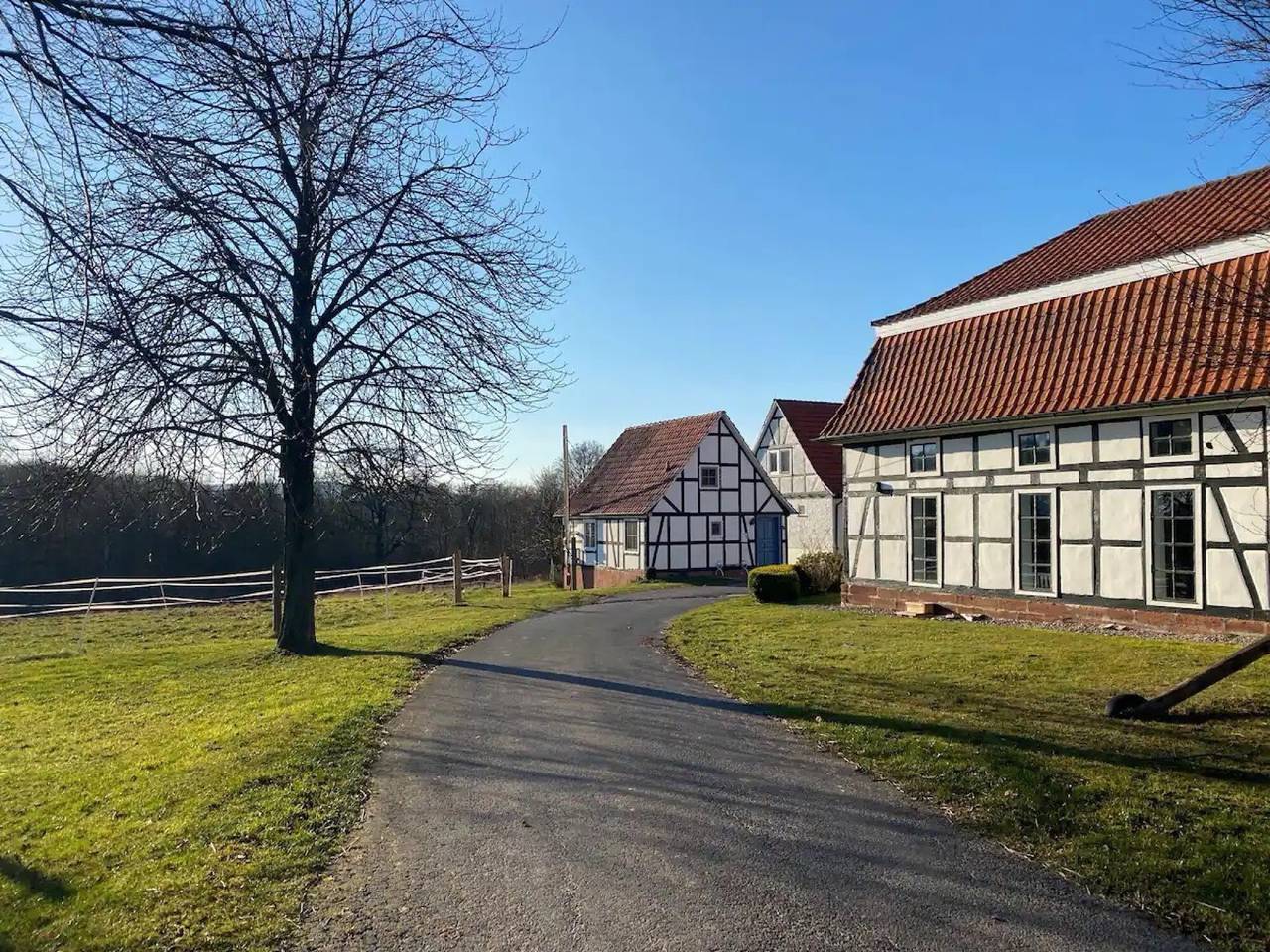 Ferienhaus 'Deputatshaus Auf Dem Gut Marienhof' mit Privatterrasse, Gemeinschaftsgarten und Wi-Fi in Völkershausen, Wanfried