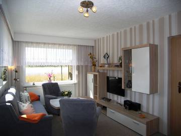 Ferienwohnung für 2 Personen, mit Terrasse und Seeblick sowie Ausblick und Garten in Kölpinsee