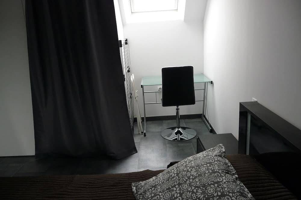 Appartement entier, *** Calme et lumineux à 2 pas des plages et des commerces - 2/4 personnes Wifi in Binic, Côte de Goëlo