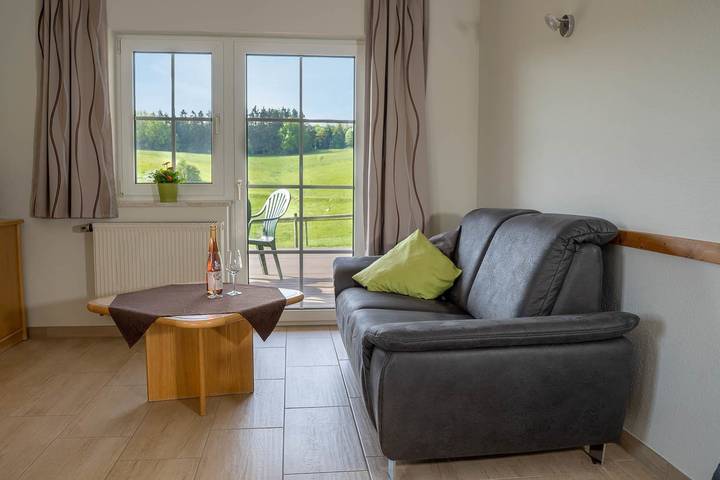 Ganze Ferienwohnung, Ferienwohnung "Sperling" für 4 Personen, Eg in Schönbach, Vulkaneifel
