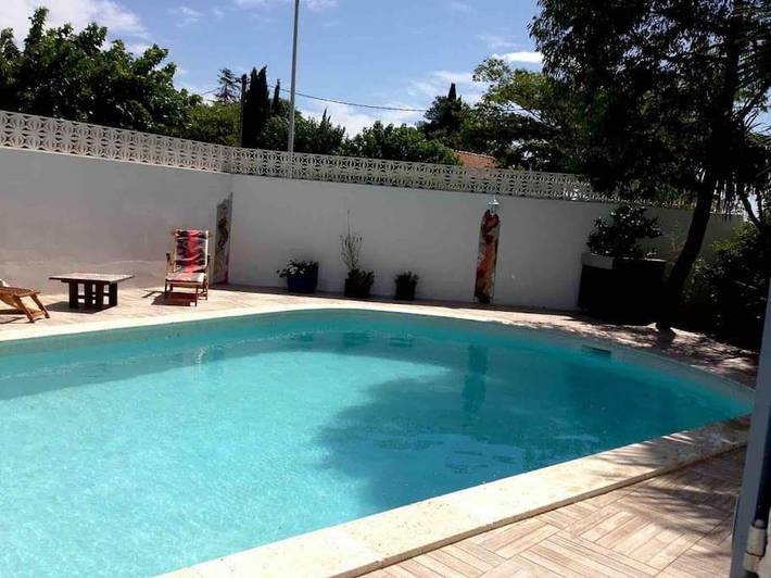 Gîte pour 2 personnes, avec Terrasse et Jardin ainsi que Piscine et Vue à Pailhès