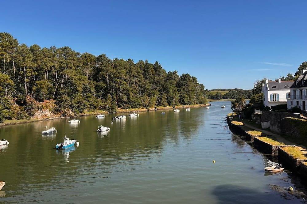 Large character house- 6 pers - enclosed garden - Wifi - golfe du Morbihan in Bono, Côte des Mégalithes