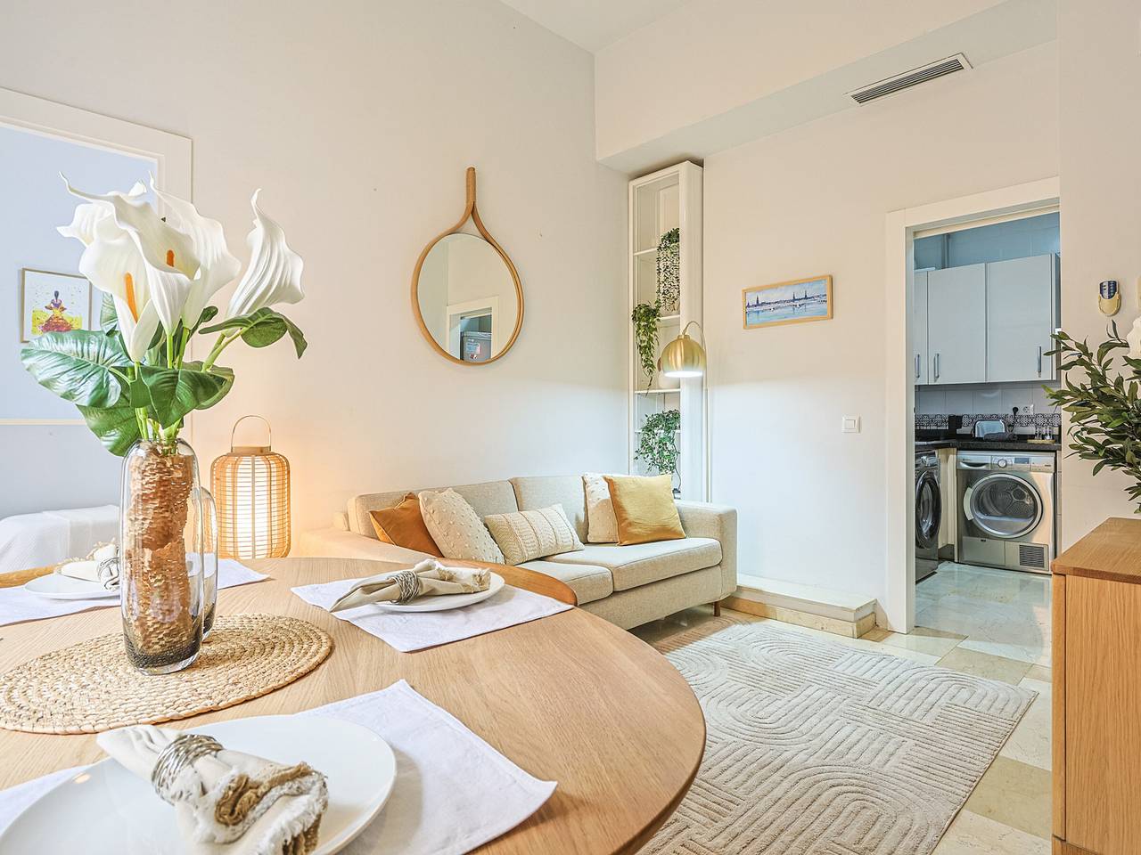 Entire apartment, Charming apartment in Seville with high-speed Wifi in Casco Antiguo, Sevilla