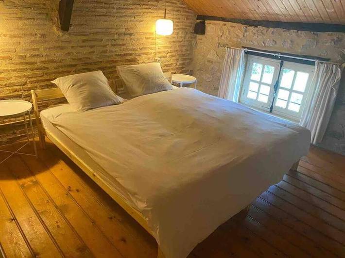 Location de vacances pour 14 personnes, avec Terrasse et Jardin ainsi que Piscine et Vue à Albas - 2