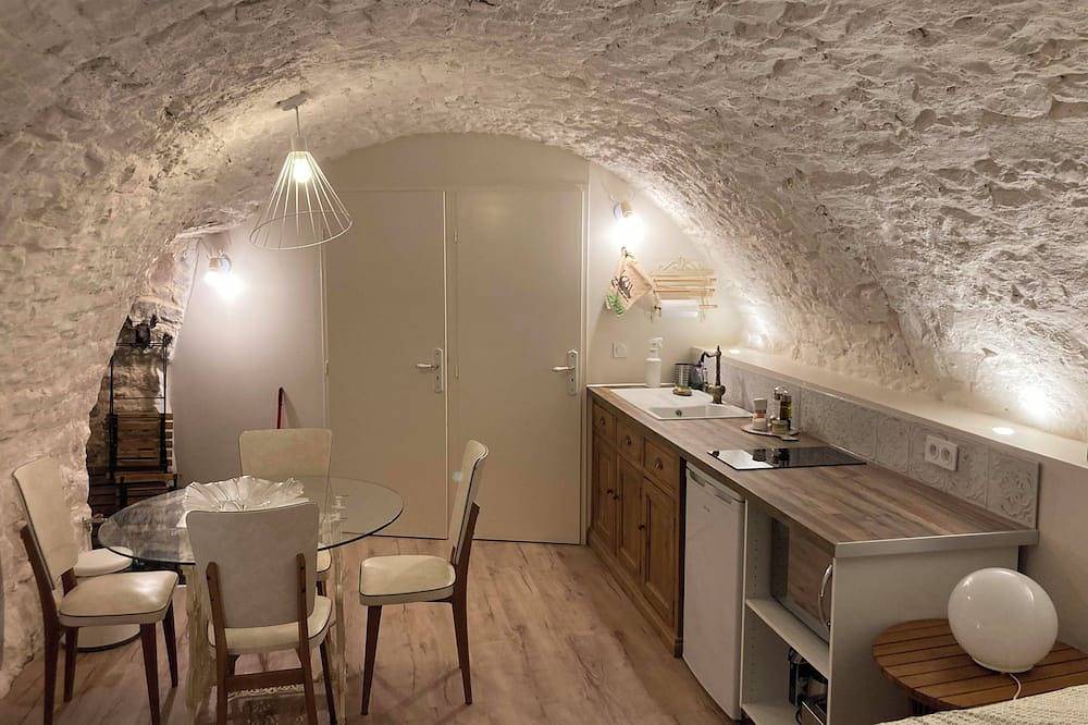 Appartement entier, Les Matelles : charmant logement en pierres in Les Matelles, Côte méditerranéenne (France)