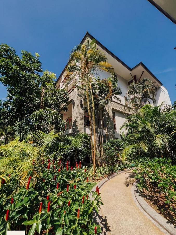 Gîte pour 6 personnes, avec balcon ainsi que jacuzzi et piscine dans Nai Thon Beach - 3