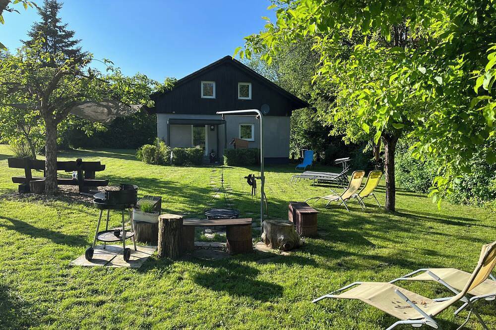 Comfortabel 4 * vakantiehuis, terras, barbecue, tuin, open haard, Wifi, incl. extra kosten in Ferienpark Himmelberg, Thalfang