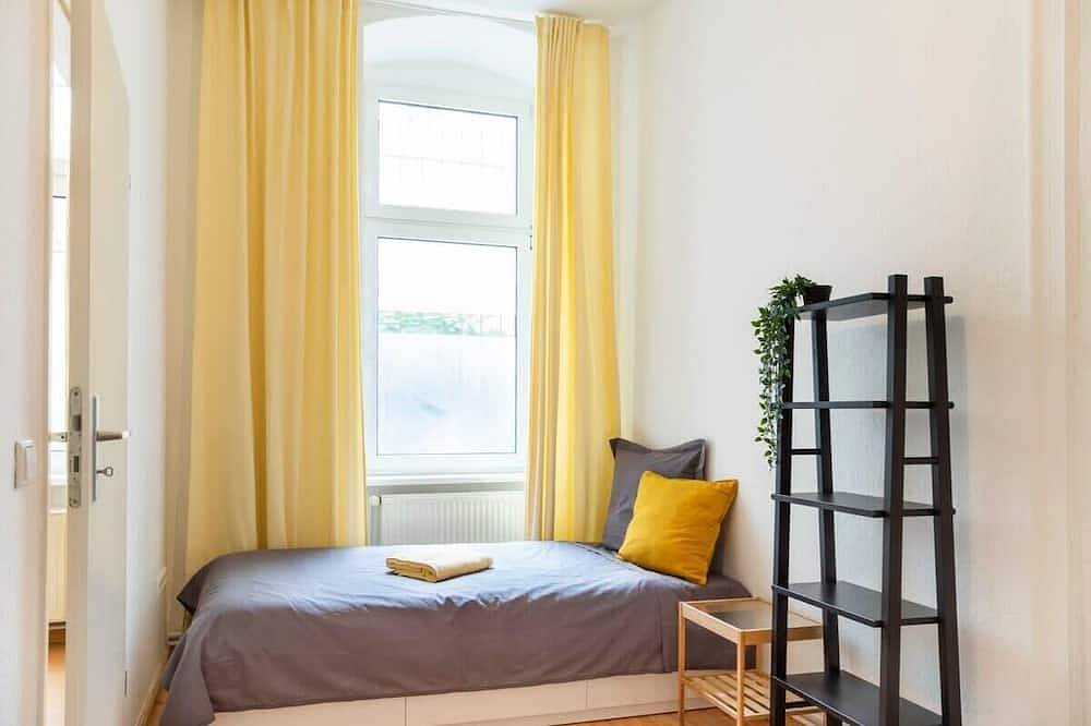 Ganze Wohnung, Spacious Family Apartment at Mauerpark plus Selfcheckin in Prenzlauer Berg Berlin, Berlin