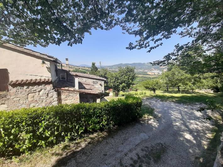 Landhaus mit einer atemberaubenden Aussicht, in Urbino, Valle del Metauro