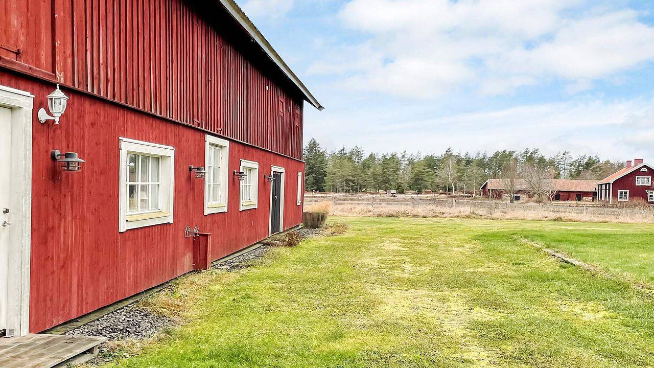 Holiday home for 4 people with garden in Stockholm region