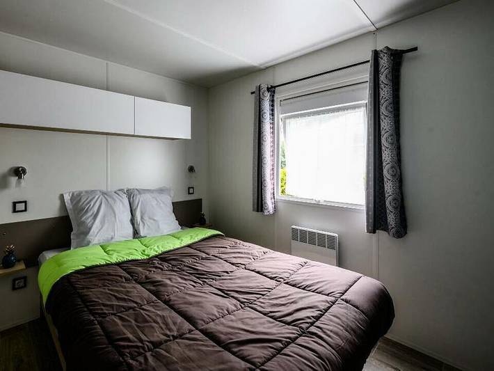 Camping pour 6 personnes, avec bassin pour enfant à Parentis-en-Born - 4