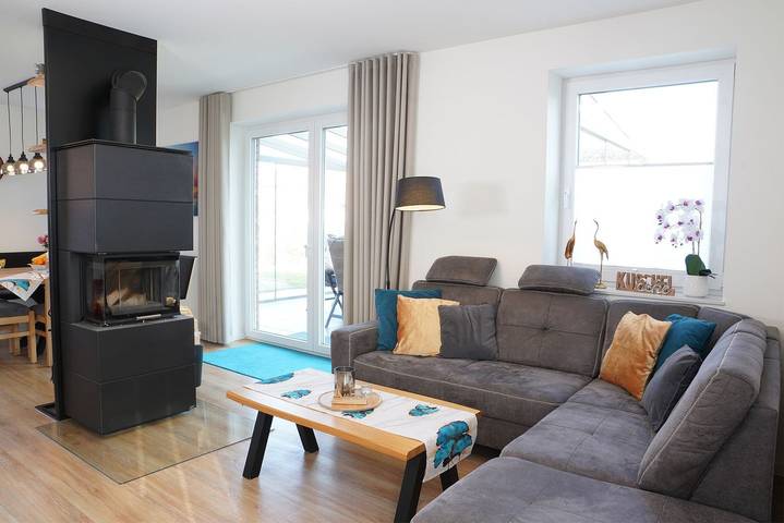 Ferienhaus für 6 Personen, mit Balkon/Terrasse und Terrasse sowie Garten und Sauna