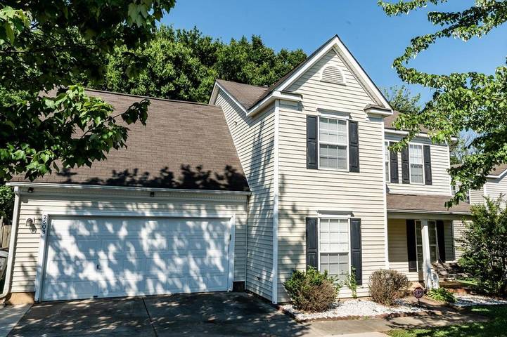 Ferienhaus für 11 Personen, mit Ausblick und Garten in Charlotte