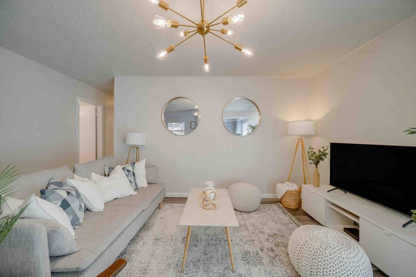 Stunning 4Br/2B Cozy Home with Jacuzzi - 10 Guests in Plano, Comté de Collin