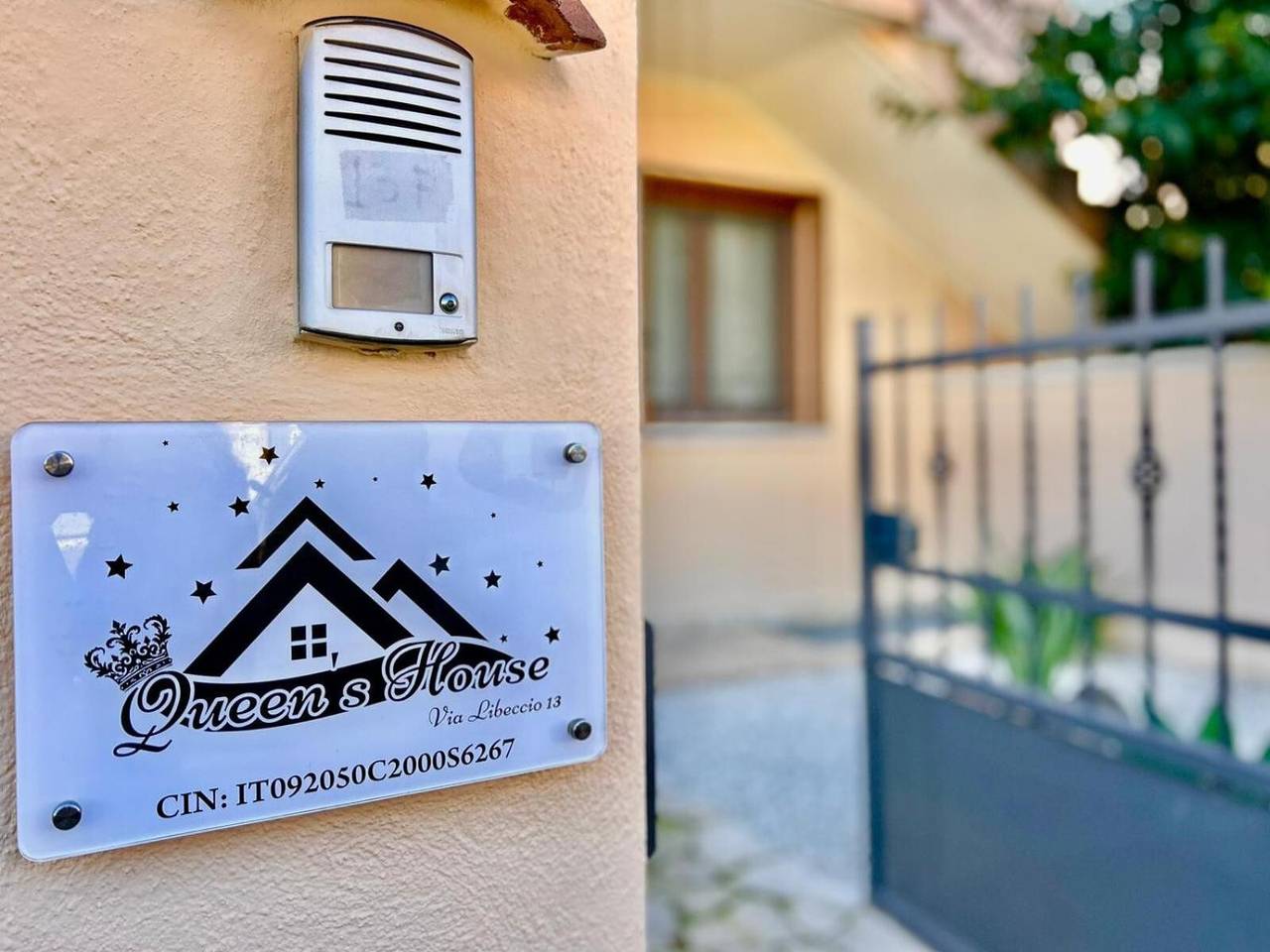 Ganze Wohnung, Ferienwohnung Queen's House – Modernes Apartment in Pula, Sardinien in Pula (Italien), Pula und Umgebung