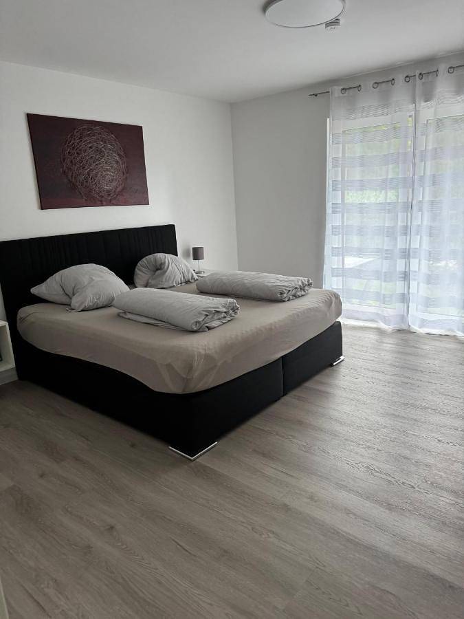 Appartement entier, Helle Ferienwohnung Waldblick mit Balkon und Garten in Hatten, Parc naturel de Wildeshauser Geest