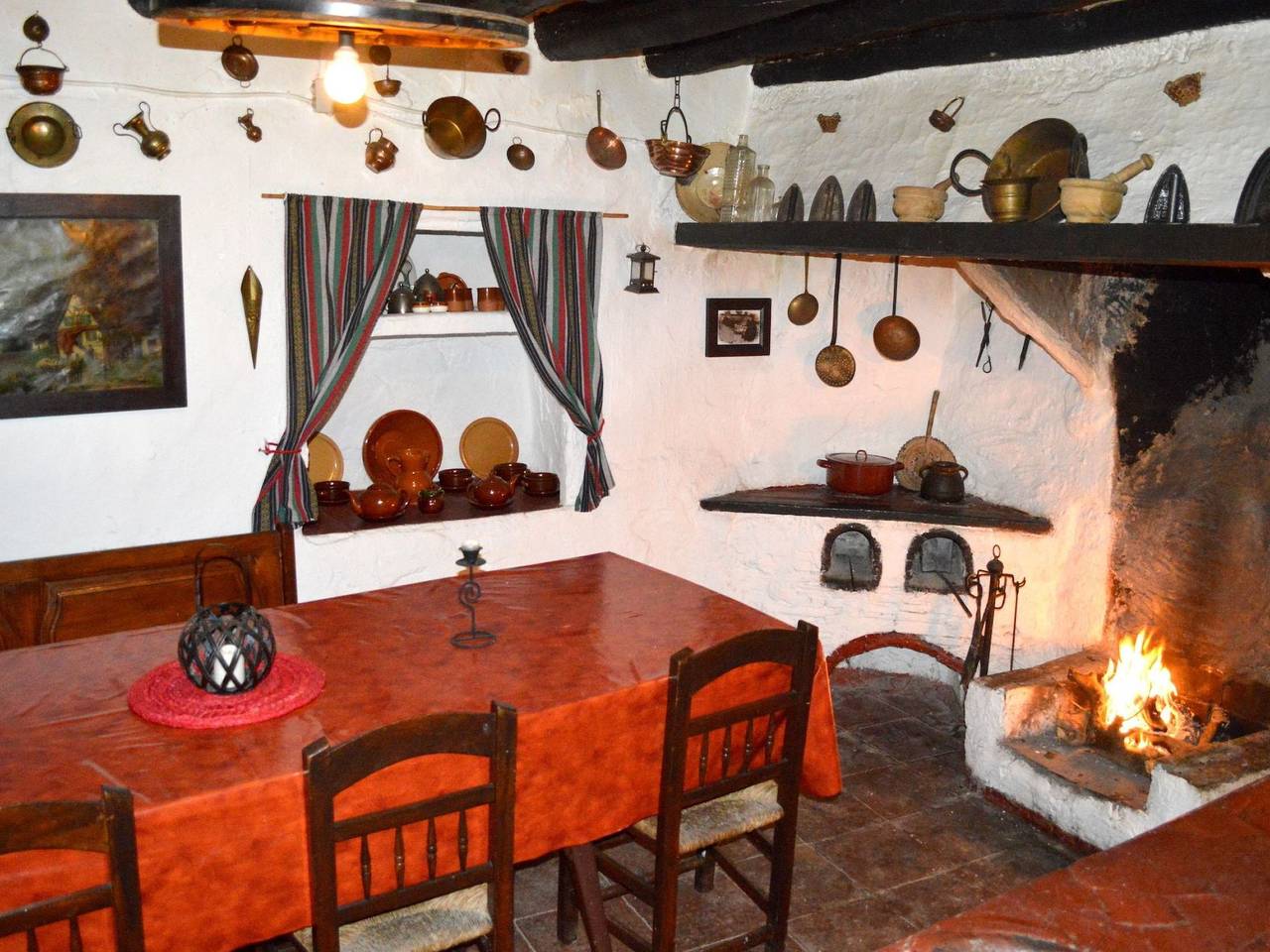 Cortijo Pulgarin Bajo in Alfarnatejo, Provincia de Málaga