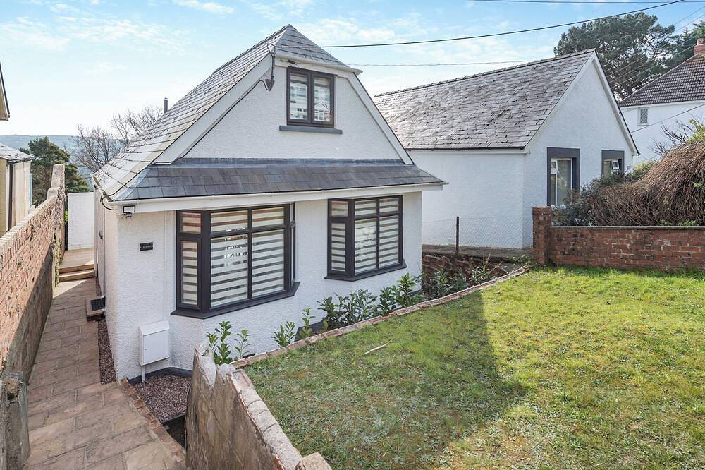 2 bedroom accommodation in Goodwick in Goodwick, Pembrokeshire