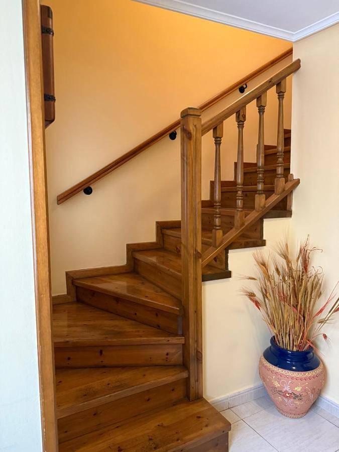 Five-Bedroom House in Santa Cilia, Pyrénées Aragonaises