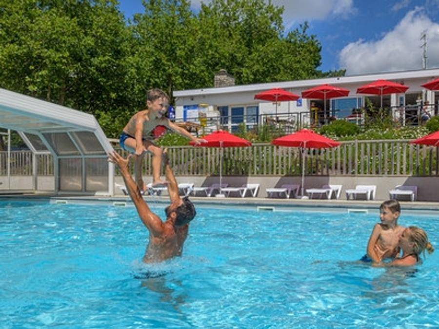 Flower Camping Le Conleau - Mobilhome 6 personas - Mobil-home 35m² Comfort (3 habitaciones) + Clim + terraza semi-cubierta + Tv + Lv in Vannes, Côte des Mégalithes