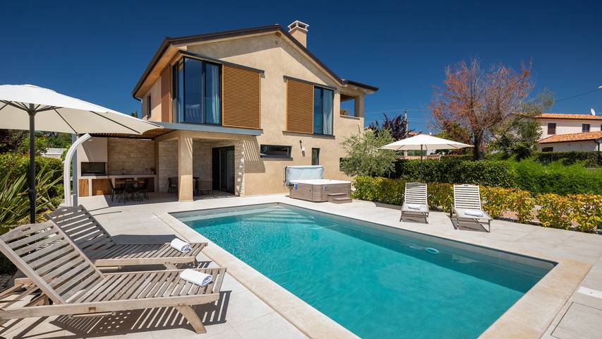 Villa für 4 Personen, mit Sauna und Whirlpool sowie Garten und Terrasse - 1