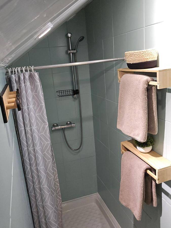 Appartement entier, One-Bedroom Apartment in Bétheniville, Marne