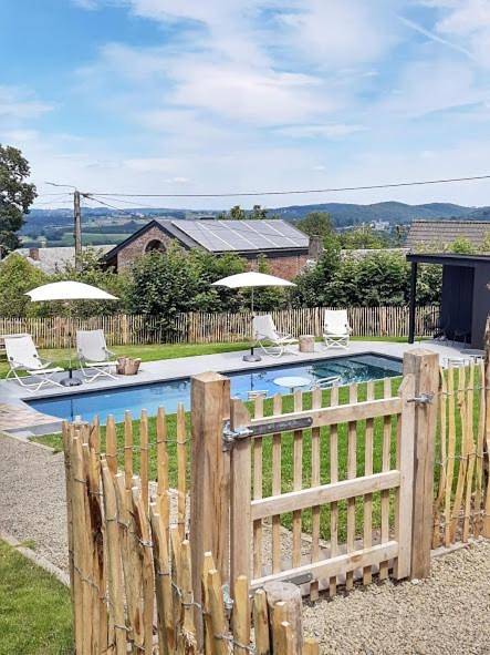 Location de vacances pour 2 personnes, avec Terrasse et Jardin ainsi que Piscine et Sauna dans Heyd