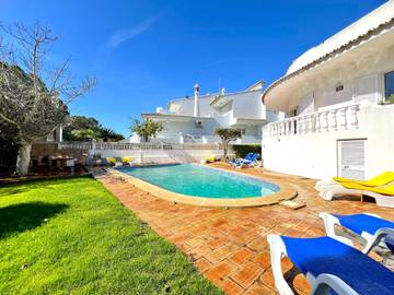 Villa for 8 People in Vilamoura, Quarteira, Photo 3