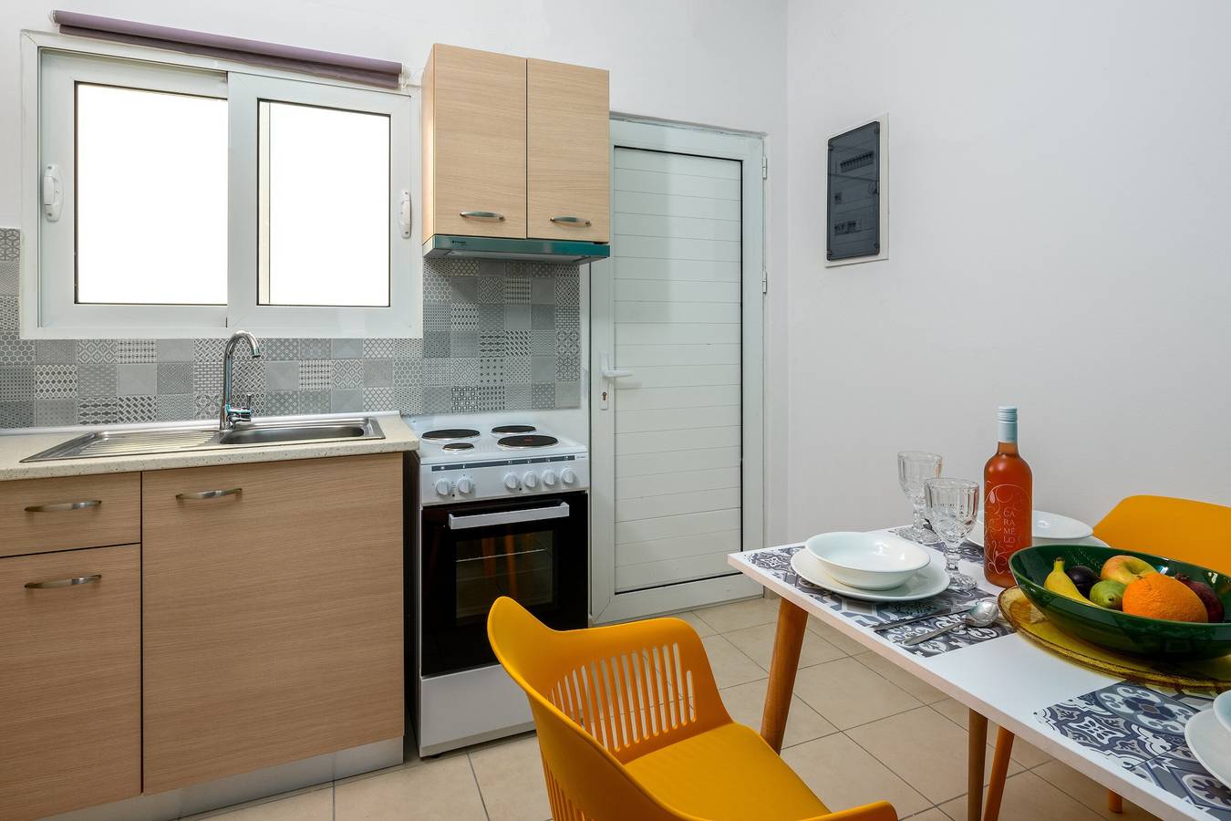 Ganze Wohnung, Ferienwohnung 'Ioli Ialysos Meer' mit Privatem Garten, Wi-Fi und Klimaanlage in Ialysos, Rhodos