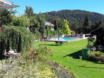 Ferienwohnung für 4 Personen, mit Garten und Pool in Finkenstein am Faaker See
