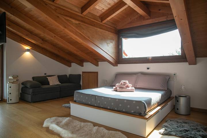 Appartement entier, Appartement de vacances pour 5 personnes avec balcon in Baveno, Comune di Baveno