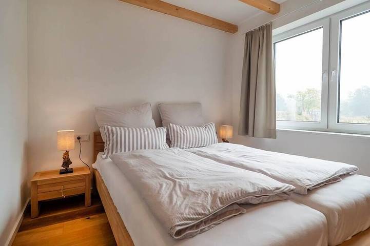 Ferienhaus für 6 Personen, mit Terrasse und Sauna sowie Garten in Barth - 2