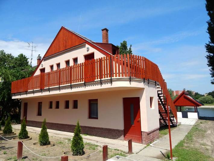 Apartament wakacyjny dla 4 osób, z widok i ogród w Baja