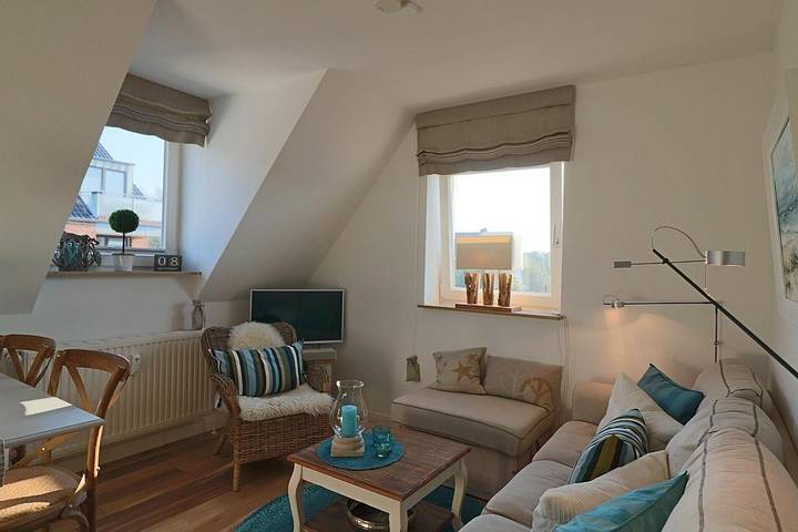 Ganze Wohnung, In dieser Ferien-Maisonette im Herzen von Hörnum.... in Nordfriesische Inseln (Schleswig-Holstein) (Schleswig-Holstein), Hörnum