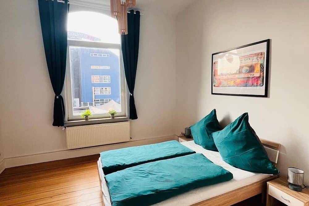Ganze Wohnung, 4 Zimmer Wohnung Reeperbahn Ecke Gr. Freiheit in Reeperbahn, Hamburg